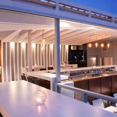 Hotel Status 4*